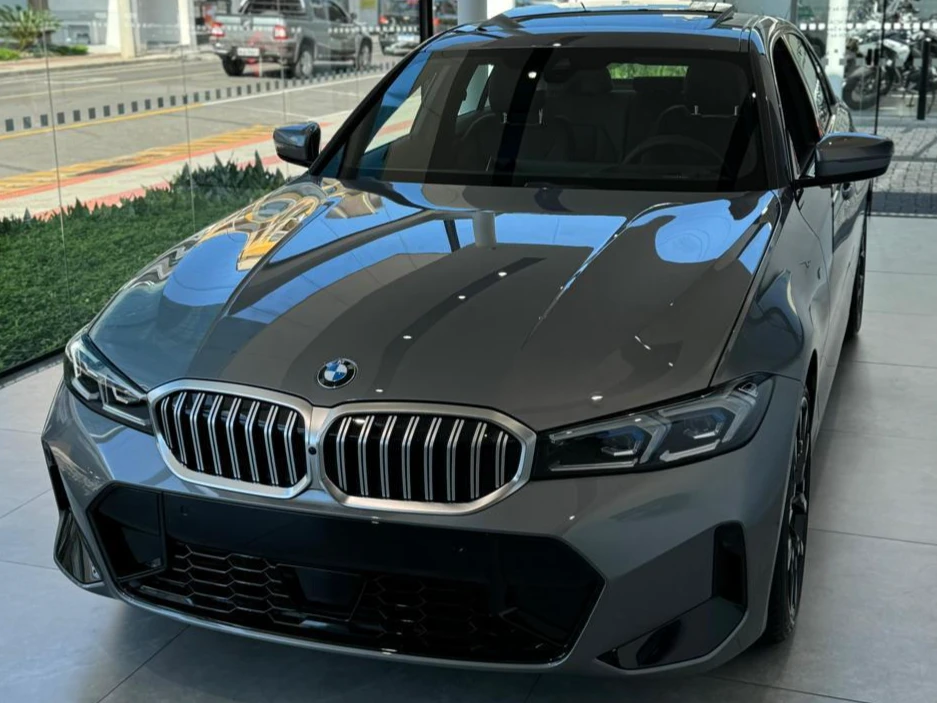 Backstage Selection: BMW 320i Msport